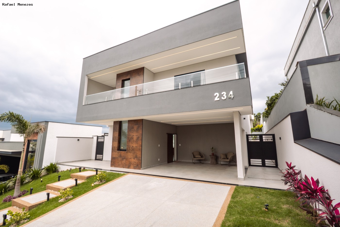 Sobrado, 3 quartos, 328 m² - Foto 1