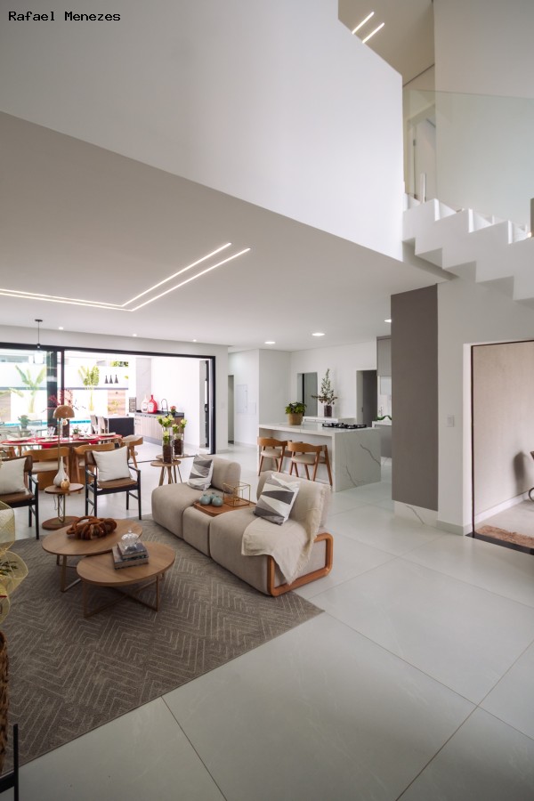 Sobrado, 3 quartos, 328 m² - Foto 3
